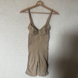 SKIMS Seamless Sculpt Mid Thigh Bodysuit Low Back in Clay Sz L NWOT $74